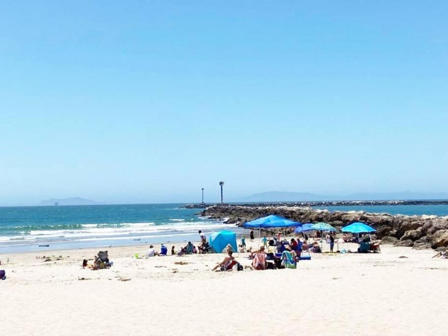 Gateway To Oxnard Beach Экстерьер фото