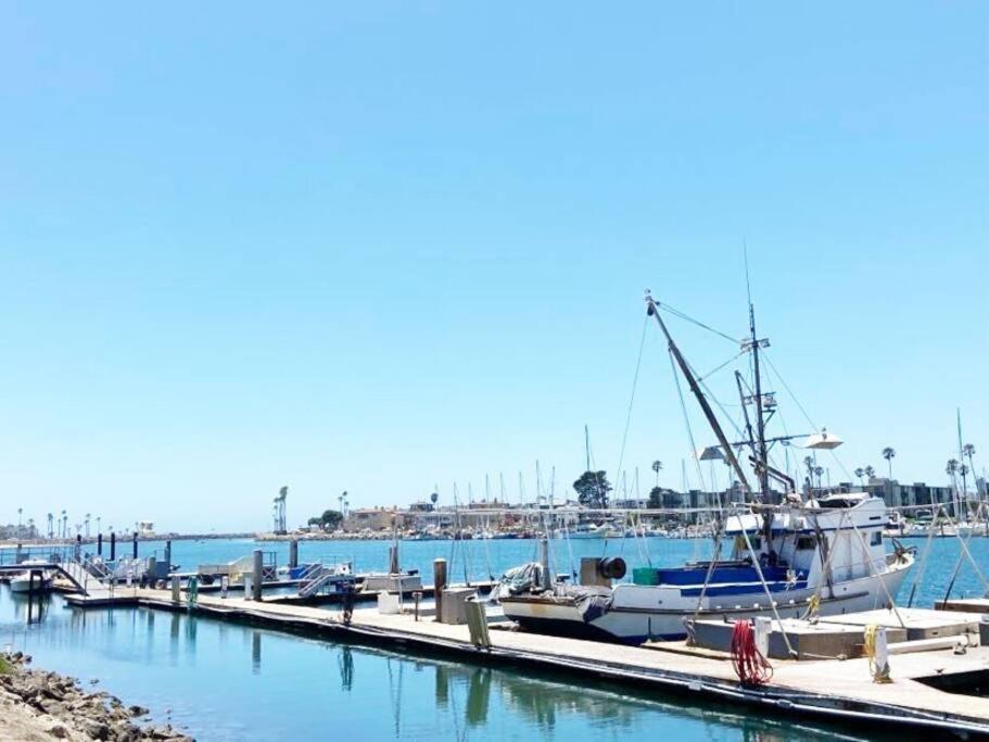Gateway To Oxnard Beach Экстерьер фото